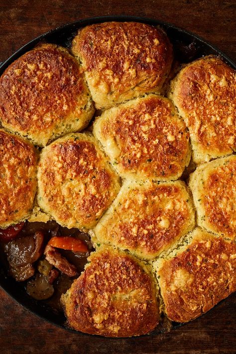 Beef Cobbler Recipe, Beef Cobbler, Herb Scones, Model Meals, Beef Stew Recipes, Rich Beef Stew, Sous Vide Vegetables, Food Entrees, Lamb Stew Recipes