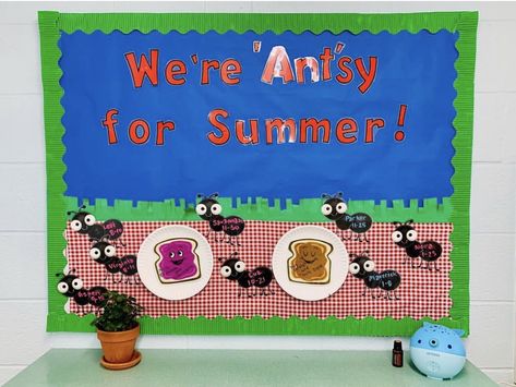 Ant Bulletin Board Ideas, Picnic Bulletin Board Ideas, Picnic Classroom Theme, Summer Bulletin Board Ideas Preschool, Picnic Bulletin Boards, Ant Picnic, Bulletin Boards Theme, Summer Bulletin Boards, Reading Bookmarks