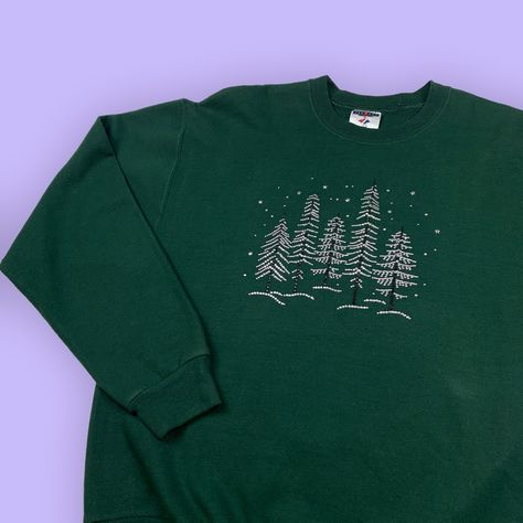 Forest Green Sweatshirt, Cottagecore Winter, Canadian Forest, Tree Sweater, Green Crewneck, Snowy Trees, Fire Fits, Winter Sweater, Winter Sweaters