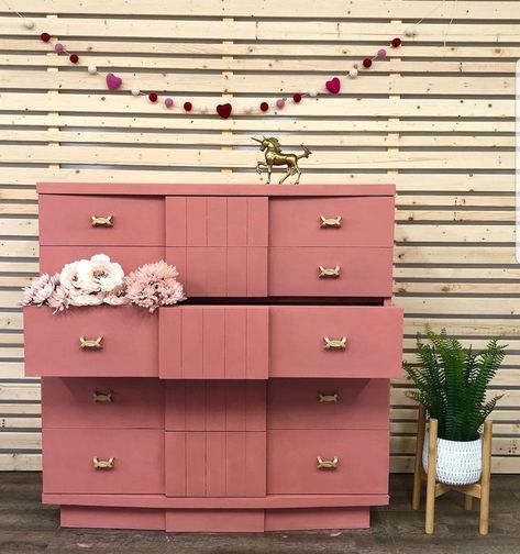 Pink chest of drawers