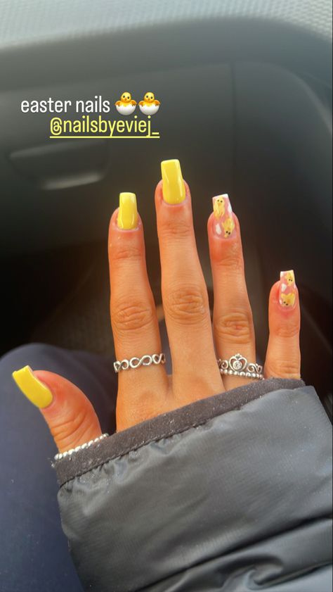 chicken,yellow,easter,nails,biab,eggs, Yellow Easter Nails, Dip Nail Design, Easter Egg Nails, Easter Nails Acrylic, Egg Nails, Nails Biab, Cowboy Nails, Dip Nail, Easter Nails