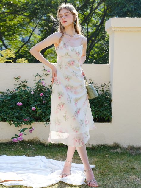 Floral Print Shirred Back Cami Dress | SHEIN USA Anastasia Cebulska, Candle Queen, Modest Girly Outfits, Korea Dress, Gowns Dresses Elegant, Stylish Short Dresses, French Dress, Korean Fashion Dress, Korean Fashion Trends