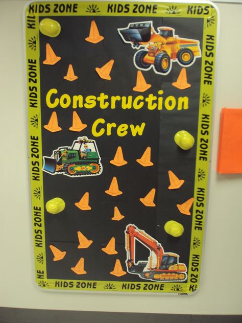 Caution tape makes a great looking, bold border for a construction themed classroom bulletin board. :) Pinned by Jodi from The Clutter-Free Classroom {www.CFClassroom.com} Construction Theme Classroom, Construction Theme Preschool, Under Construction Theme, Preschool Construction, Classroom Welcome, Construction Signs, Road To Success, Bulletin Board Borders, Transportation Theme