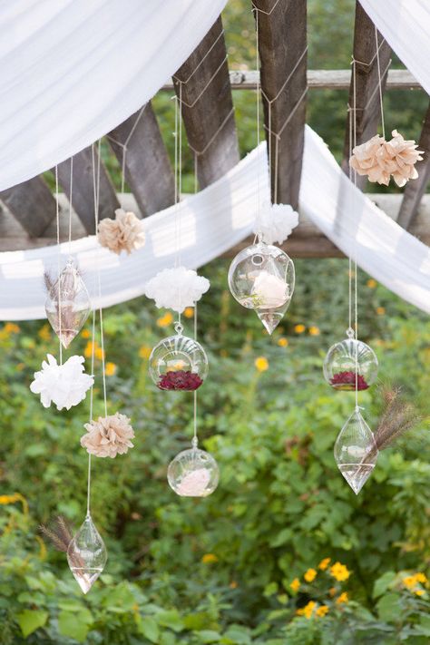 Bubble Vases, Wedding Trellis, Wedding Party Games, Terrarium Wedding, Diy Wedding Arch, Hanging Candle Holder, Hanging Terrarium, Hanging Vases, Hanging Candles