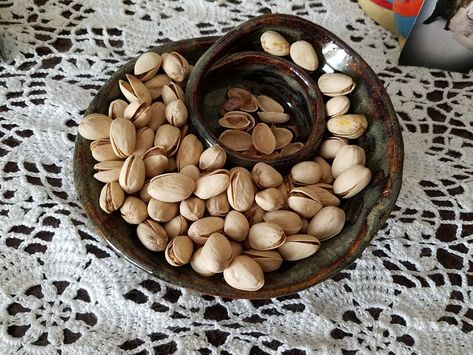 Pistachio Bowl 2018. Ceramic Pistachio Bowl, Pistachio Bowl, First Day Of Class, What To Make, Class Ideas, Pistachio, Bowl, Ceramics