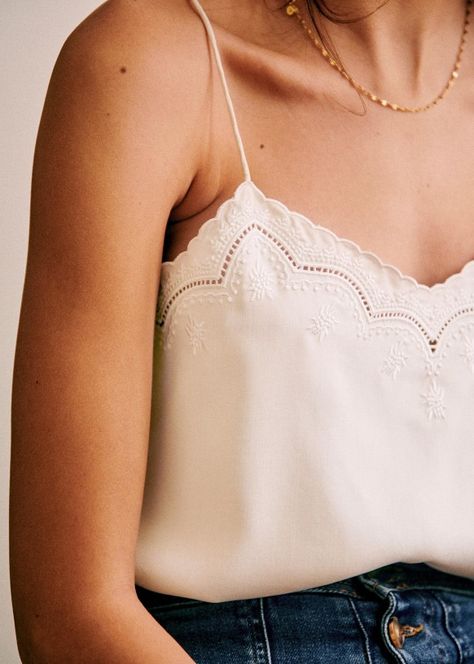 Sezane Rosewood, Sezane Outfits, Sezane Style, Sezane Summer, Sezane Clothing, Sezane Outfit, Silk Top Outfit, Camisole Top Outfit, Sezane Top