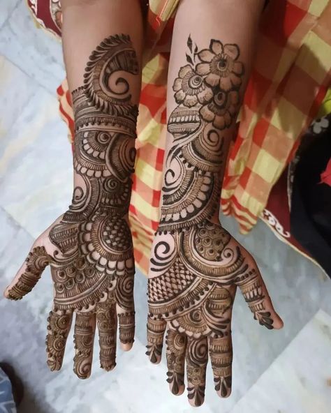 Mehendi Both Hands, Mehndi Designs Normal, Arebic Mehandi Full Hand, Normal Mehendi Design, Stylish Mehndi Designs For Back Hand, Mehndi Art Designs Latest, Arebic Mhendi, Simple Full Hand Mehndi Designs, Front Hand Mehndi Design