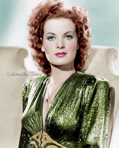 Maureen O'Hara Lea Massari, Maureen O Hara, Hollywood Beauty, Maureen O'hara, Hollywood Legends, August 17, Old Hollywood Glamour, Golden Age Of Hollywood, Old Movies