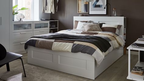 A small, clutter-free and stylish bedroom - IKEA White Ikea Bed, Bedroom Inspirations Ikea, Ikea Bedroom Ideas For Couples, Ikea Bedroom Ideas, Brimnes Headboard, Headboard Luxury, Ikea Hemnes Bed, Small Bedroom Ideas For Couples, Cama Ikea