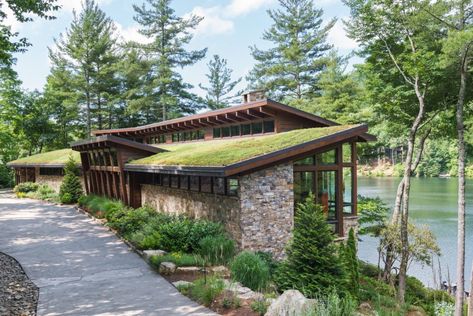 Farmhouse Exteriors, Lake Toxaway, Project House, Earth Sheltered, Mcm House, Architecture Construction, Mid Century Architecture, Modern Cabin, Eco House