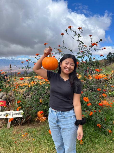 fall inspo, pumpkin patch photo inspo, fall aesthetic, couple pumpkin patch photo ideas, fall outfit, pumpkin, photo ideas, instagram story, instagram fall photo ideas, pose ideas Pumpkin Patch Photo Ideas, Fall Photo Ideas, Photo Ideas Instagram, Ideas Pose, Aesthetic Couple, Fall Photo, Fall Inspo, Fall Aesthetic, Fall Photos