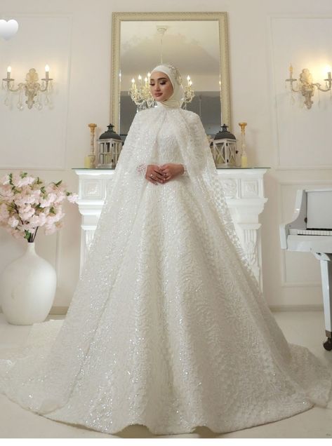 Arabian Bridal Dresses, Bridgerton Wedding Dresses Inspired, Hijab Wedding Dresses Princesses, Muslim Bridal Dress, Hijabi Wedding Dress, Modest Gowns, Fashion Tools, Hijabi Bride, Modest Bridal Dresses