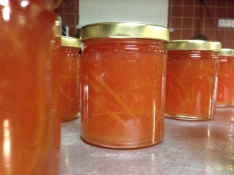 Pomelo Marmalade Pomello Recipes, Grapefruit Ideas, Pomelo Recipes, Pomelo Recipe, Potatoe Salad, Grapefruit Recipes, American Dinner, Organizing Laundry, Vegetables Garden