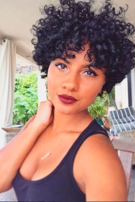 Sassy Short Curly Hairstyles for Women ★ See more: http://lovehairstyles.com/sassy-short-curly-hairstyles-women/ Short Curly Hairstyles For Women, Natural African American Hairstyles, Makeup Tip, American Hairstyles, Short Curly Haircuts, Curly Bob Hairstyles, Penteado Cabelo Curto, Black Hairstyles, Short Natural Hair Styles