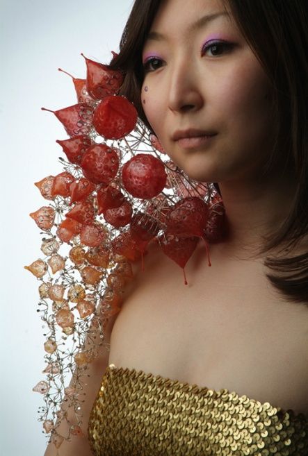 Katharina Vones: Jewellery Artist. – amilou Body Adornment Jewellery, Avant Garde Jewelry, Sea Life Art, Sculptural Jewelry, Smart Jewelry, Body Adornment, Unusual Jewelry, Neck Piece, High Art