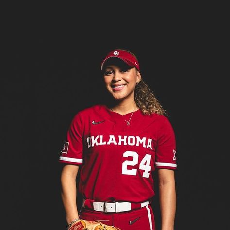 Jayda Coleman on Instagram Jayda Coleman, Ou Softball, Oklahoma Softball, College World Series, The University Of Oklahoma, Christmas Iphone, Softball Pictures, Family Support, University Of Oklahoma