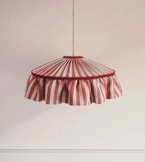 Diy Lampe, Red And Beige, Handmade Fabric, My New Room, 인테리어 디자인, Lampshades, Design Inspo, Lamp Shade, Interior And Exterior