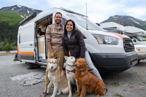 Van Travel With Dog, Van Conversion With Dog, Van Conversion Dog, Ford Van Conversion, Camper Dog, Dog Storage, Luxury Van, Dog Spaces, Van Build