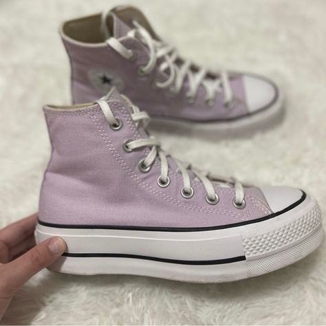 light purple converse Converse For Kids, Light Purple Converse, Baby Purple, Purple Converse, Kids Converse, Converse Shoes, Light Purple, Me Too Shoes, Converse