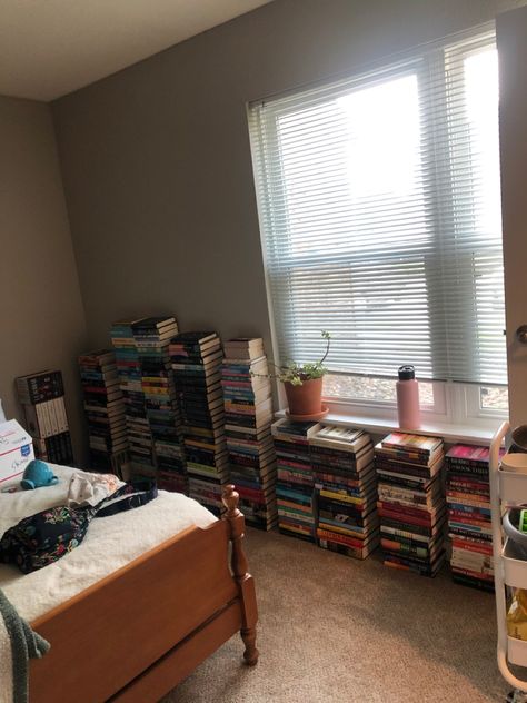 books Book Floor Stack, Stack Of Books Floor Apartment, Book Stacks On Floor, Stacks Of Books Aesthetic Bedroom, Cool Bookshelf Ideas Small Spaces, Stacking Books On The Floor, Book Collection Aesthetic Bedroom, Books On The Floor Aesthetic, Book Stacks Aesthetic Bedroom