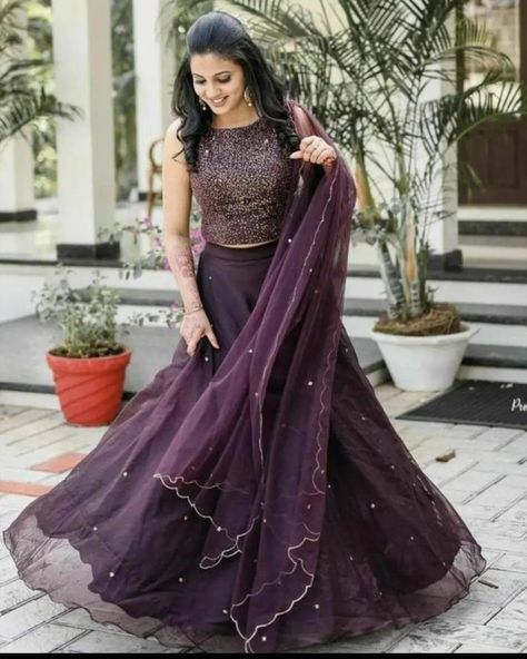 Reception Wear Women Indian, Lehenga Poses At Home, Dress For Function For Women, Gaghra Designs For Women, Skirt And Top Outfits Wedding, Function Wear Dresses For Women, Skirt And Top Party Wear, Reception Wear Women, New Lehenga Designs Party Wear