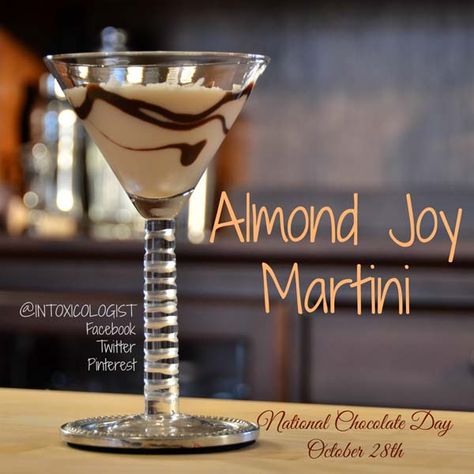 Almond Joy Martini Recipe, Godiva Chocolate Liquor, Giggle Water, Almond Joy Candy, National Chocolate Day, Liqueur Drinks, Alcohol Beverages, Food Experiments, Specialty Drinks