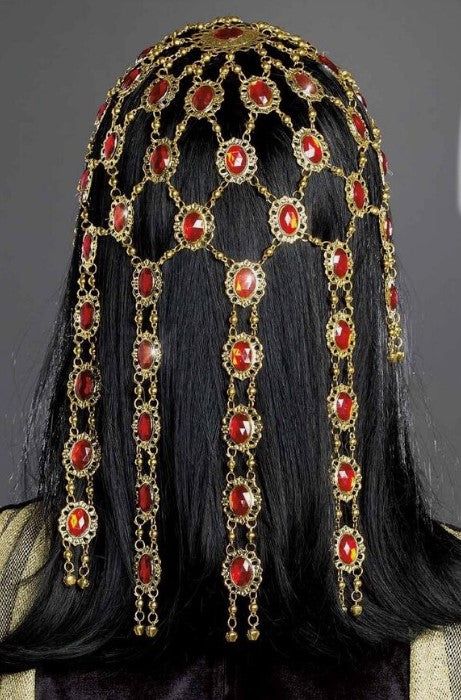 This lightweight gorgeous Egyptian Headpiece in gold look with red faux gems is perfect for Cleopatra and Egyptian looks, the roaring 1920's royal accessories, Romeo & Juliet or even for a night out clubbing. This pretty headpiece fits most teens and adults. Other Egyptian and 20's costumes and accessories are sold separately on our page – subject to availability.. Ruby Headpiece, Egyptian Headpiece, Night Out Clubbing, Royal Accessories, Romeo Und Julia, Egyptian Fashion, Romeo Y Julieta, Red Costume, Headpiece Jewelry