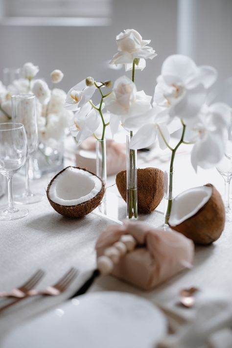 Stunning White Wedding Decor with Orchids and Coconuts Coconut Table Setting, Coconut Wedding Table Decor, Orchid Table Setting, Coconut Centerpiece Wedding, Coconut Wedding Decoration, Orchid Decoration Wedding, Minimalist Tropical Wedding Decor, Coconut Table Decor, Wedding Orchids Decoration