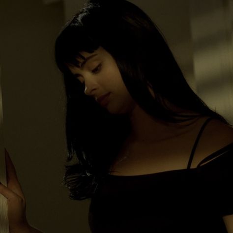 jane margolis Jane Pfp Breaking Bad, Jane Margolis Drawing, Jane Margolis Fanart, Jane Breaking Bad Pfp, Dark Movie Aesthetic, Jane Breaking Bad Aesthetic, Jesse And Jane Matching Icons, Krysten Ritter Icons, Jane Margolis Icon