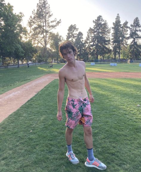 Daniel Dimaggio, Oliver Otto, American Housewife, American Series, Fangirl Problems, Boy Celebrities, Attractive Guys, Hot Actors, Cute Celebrity Guys