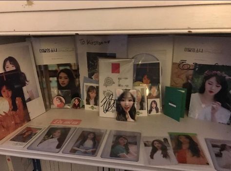 Loona Collection, Collection Display, Kpop Merch, Displaying Collections, Art