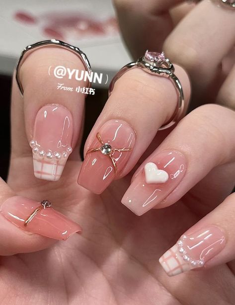 xiaohongshu douyin blush long nails aesthetic inspo chinese nails chinese nail art Kutek Disney, Cute Pink Nails, Fake Nails Designs, Hello Nails, Asian Nails, Cute Nail Art Designs, Blush Nails, Pretty Gel Nails, Really Cute Nails