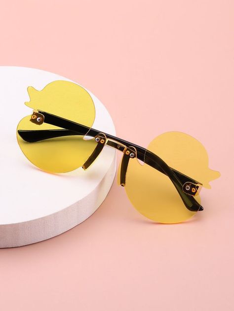 Diy Gifts For Girlfriend, Funky Sunglasses, Transparent Sunglasses, Funky Glasses, Red Sunglasses, Cool Glasses, Fashion Eye Glasses, Funky Outfits, Colorful Accessories