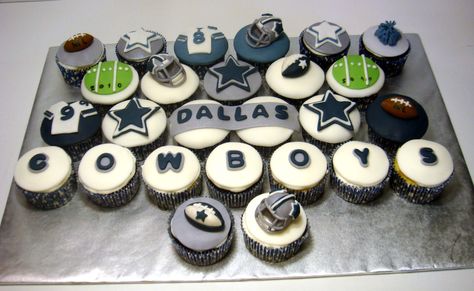 Dallas Cowboys Cupcakes Dallas Cowboys Cupcakes Ideas, Dallas Cowboys Cupcakes, Dallas Cowboys Theme, Dallas Cowboys Cake, Cowboy Cupcakes, Cowboy Food, Dallas Cowboys Birthday, Dallas Cowboys Party, Cow Boys