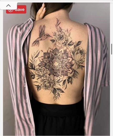 Mandala Tattoo Back, Beautiful Back Tattoos, Floral Back Tattoos, Tattoo Placement Ideas, Back Piece Tattoo, Flower Tattoo Back, Pieces Tattoo, Petite Tattoos, Incredible Tattoos