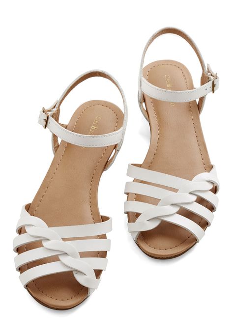 summer Sandals - white White Sandals Outfit, White Sandals Flat, Sandal Kulit, Braided Leather Sandals, Woven Leather Sandals, Vintage Sandals, Fashion Shoes Sandals, Sandals Outfit, Sandals Flat