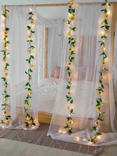 Design Ložnic, Flower Room Decor, Decorative Garland, Lights For Christmas, Led Fairy String Lights, Flower Bedroom, Fairy Lights Bedroom, Flower Room, Dekorasi Kamar Tidur