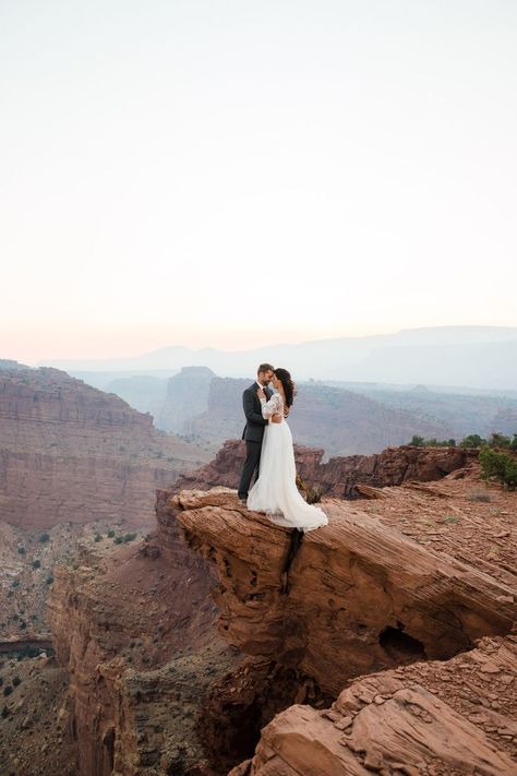 Kyle Loves Tori Photography | Capitol Reef National park Cassidy Arch Adventure Wedding pictures Bridal portrait adventure photos Wedding Photography Magazine, Capital Reef National Park, Zion Elopement, Red Rock Wedding, Maroon Tie, Dead Horse Point State Park, Capitol Reef, Bridal Poses, National Park Wedding