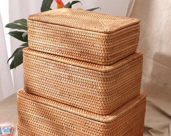 Wicker Baskets for Home Office Organization Home Storage - Etsy Brasil Paint Storage Diy, Storage Baskets With Lids, Rattan Storage, Basket With Lid, Desk Essentials, Paint Storage, Rustic Storage, Spice Containers, Makeup Clothes