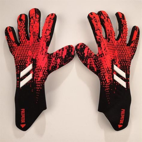 Important! Please remember to pick up the coupon from our store before placing an order, choose the correct color + size, and make sure your address, zip code, and phone number are correct. After paym Keeper Gloves, Gk Gloves, Soccer Gloves, Goalie Gloves, Soccer Goalie, Soccer Workouts, Football Gloves, Goalkeeper Gloves, Professional Soccer