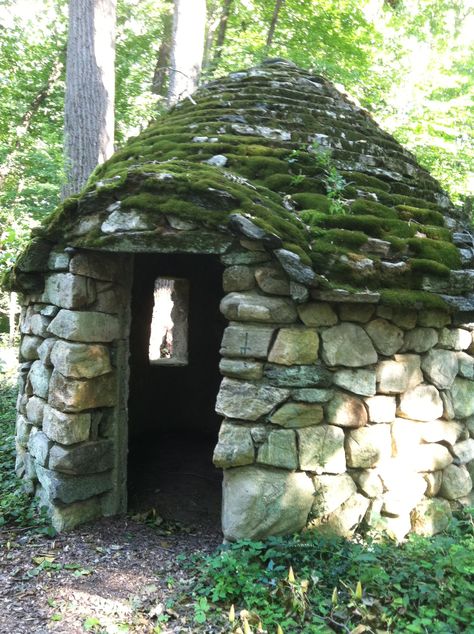 moss covered stone house at Pomerance, Cos Cob, CT Moss Covered House, Natural Beehive, Stone Shed, Stone Age Houses, Root Cellars, Stone Building, Natural Homes, Moss Covered, Garden Ideas Cheap