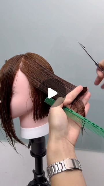 How To Layer A Bob Haircut, How To Cut Your Own Hair Bob At Home Short Hairstyles, Haircut Tutorial Step By Step Women, Bob Haircut Tutorial Step By Step, Cami Cut Hair, Step Cut Short Hair, How To Layer Short Hair, Cut A Bob Yourself, Step Cut Hairstyle Short Hair