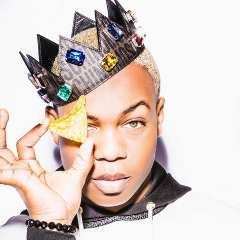 Todrick Hall photo I used for illustration Kim Basinger Now, Twitch Boss, Todrick Hall, Ellen Degeneres Show, Kim Chi, Shocking News, Work Culture, Eye Of Horus, Youtube Stars