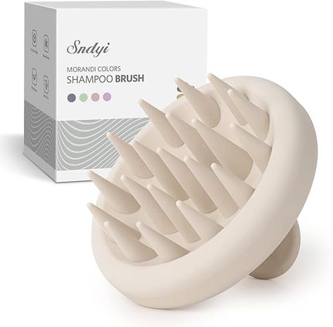 Washing your hair with this shampoo brush will keep your hair and scalp cleaner and healthier. These bristles have moderate hardness, won't hurt your scalp, and are safe to use even on sensitive scalps. Hair Shampoo Massager, Brush For Hair Growth, Hair Scrubber, Dandruff Removal, Scalp Scrubber, Brush For Hair, Scalp Brush, Scalp Hair Growth, Scalp Brushing