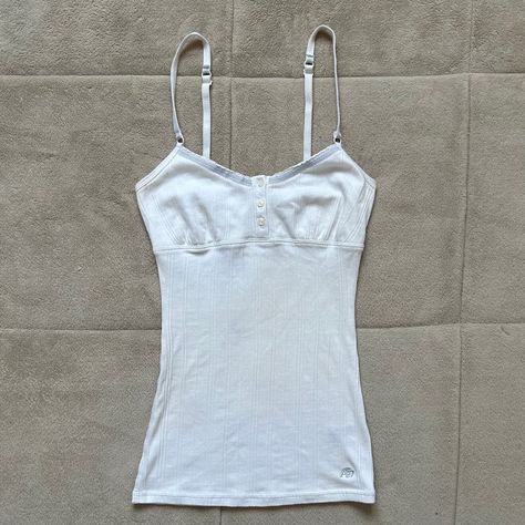 Y2K 2000s Dainty White Coquette Babydoll Vampire Girlfriend Henley Aeropostale Cami #y2k #dainty #angelic #2000s #angelcore #coquette #2000sfashion #y2kfashion #depop Coquette Vampire, Vampire Girlfriend, White Coquette, 2000s Tops, Y2k Cami, Y2k Coquette, Fits Clothes, Grunge Goth, Swaggy Outfits