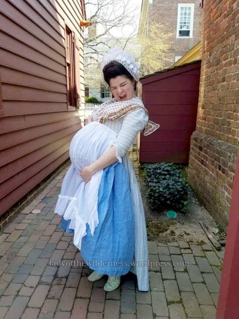 EditWHAM 18th Century Fashion Women, Sewing Undies, 1600s Clothing, 1700s Clothing, Vintage Maternity Clothes, History Clothes, 18th Century Womens Fashion, Rococo Era, Vintage Maternity