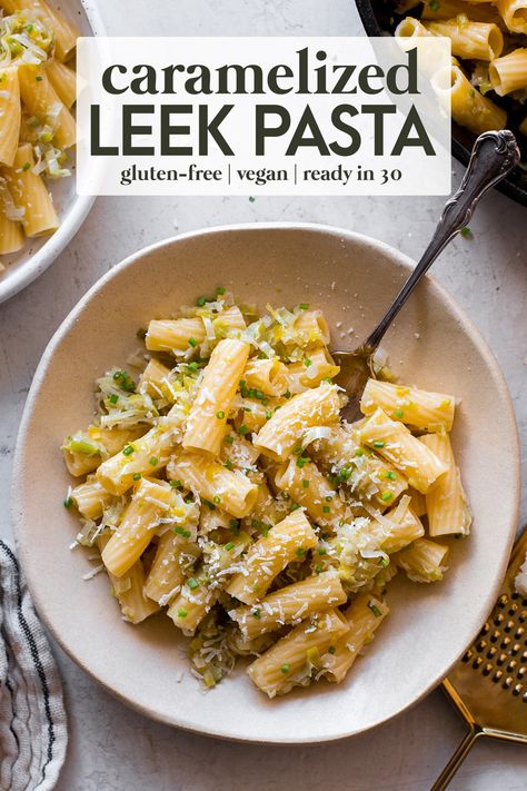 Leek Pasta Recipes, Leeks Pasta Recipe, Vegan Entree Recipes, Leek Pasta, Pasta Side, Vegan Pasta Dish, Leek Recipes, Pasta Party, Cooking Stuff