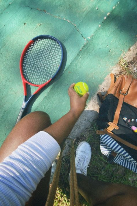 Black woman with tennis sport equipment Black Women Hobbies, Hobbies Black Women, Tennis Aesthetic Black Woman, Tennis Black Women, Black Women Tennis, Gym Vibes, Summer Core, Tennis Lifestyle, Vision 2024