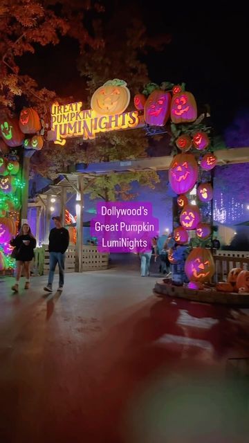 Sarah Roams 🍂 on Instagram: "DOLLYWOOD’S GREAT PUMPKIN LUMINIGHTS 🎃✨🦋 IN PIGEON FORGE, TN #dollywood #pigeonforge #tennessee #halloween #halloween2023 #dollyparton #sarahisroaming #gatlinburg #halloweenlights" 3d Signage, Pumpkin Festival, Pigeon Forge Tn, Great Pumpkin, Seasonal Treats, Family Friendly Activities, Halloween Lights, October 29, Harvest Festival