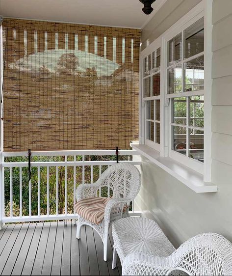 Small Porch Privacy Ideas, Bamboo Blinds Outdoor, Porch Blinds Outdoor, Outdoor Bamboo Curtains, Patio Curtain Ideas, Exterior Blinds, Modern Balcony Ideas, Boho House Decor, Outdoor Curtains For Patio